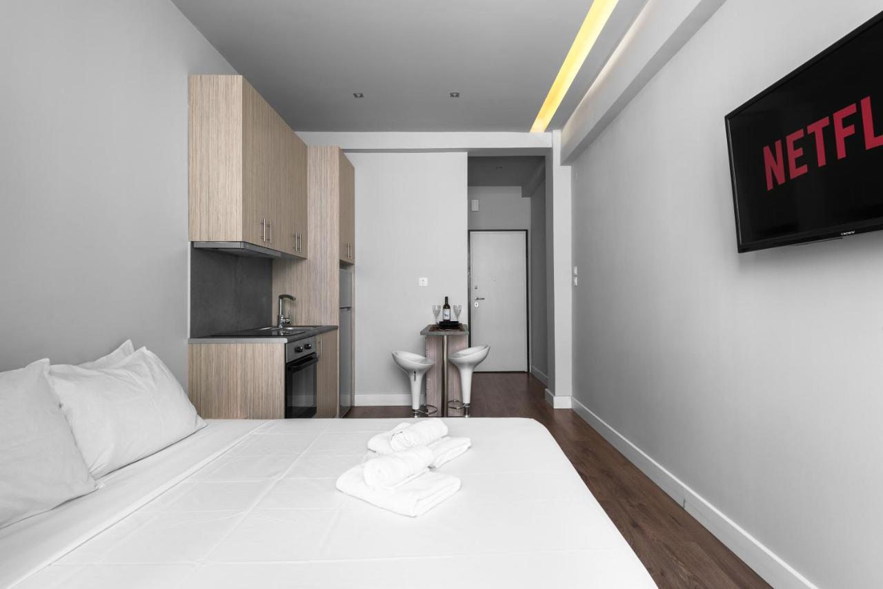 Upper Floor, The Luxury Suites เทสซาโลนิกิ ภายนอก รูปภาพ