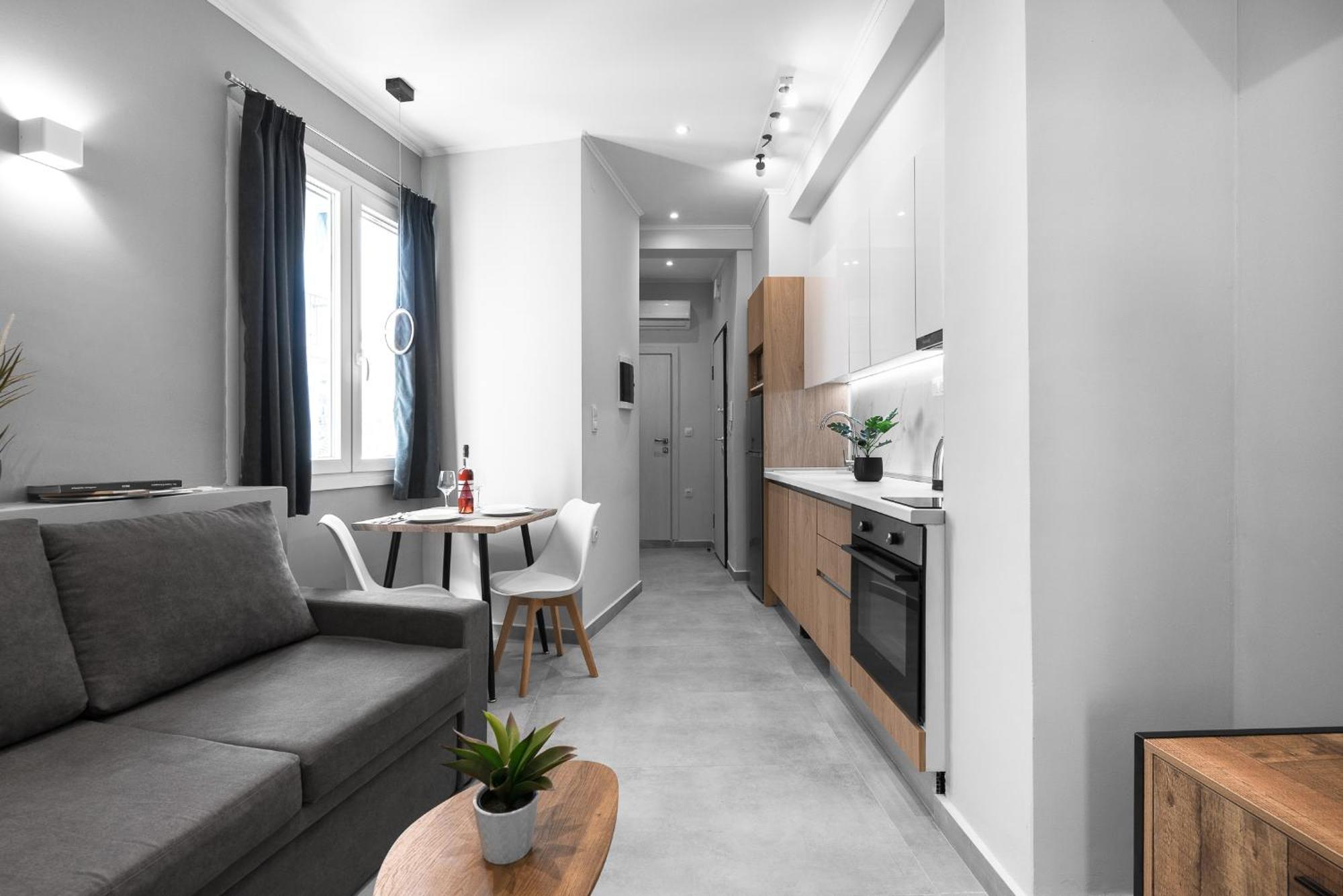 Upper Floor, The Luxury Suites เทสซาโลนิกิ ภายนอก รูปภาพ